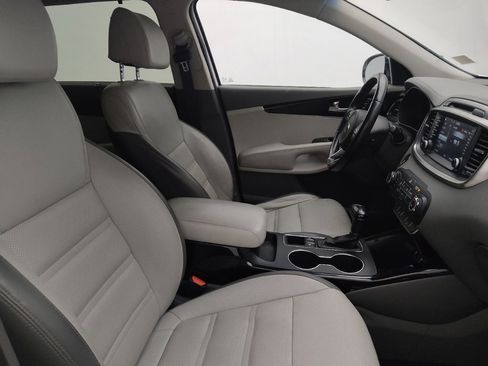 Used 2017 Kia Sorento SX FWD image 21