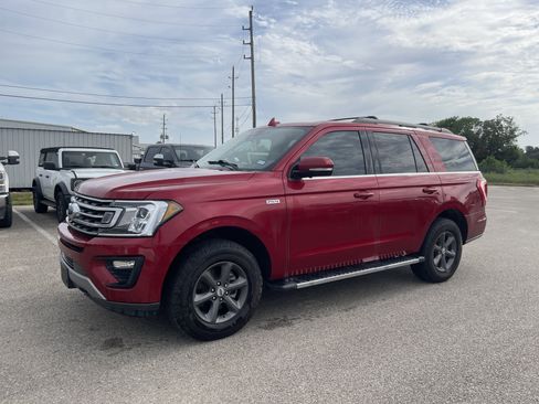 Used 2021 Ford Expedition XLT AWD/4WD image 4