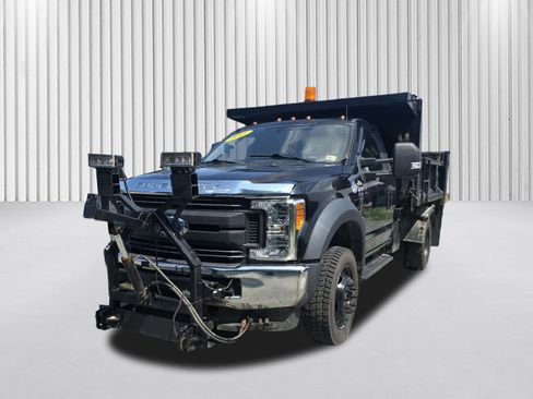 Used 2017 Ford F550 4x4 Regular Cab Super Duty image 2