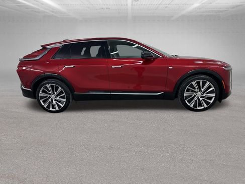 Certified 2024 Cadillac Lyriq Luxury w/ LPO, Floor Liner Package image 12