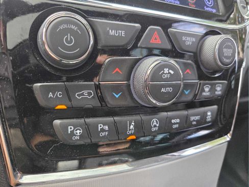 Used 2020 Jeep Grand Cherokee Summit w/ Platinum Series Group AWD/4WD image 25
