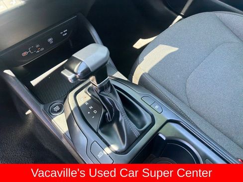 Used 2025 Kia K4 FWD image 22
