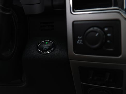 Used 2022 Ford F250 Lariat w/ Black Appearance Package image 34