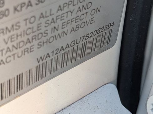 Used 2025 Audi Q5 Premium Plus w/ Premium Plus image 15