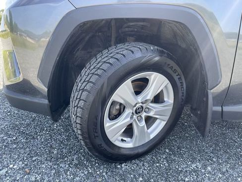 Used 2021 Toyota RAV4 XLE w/ Convenience Package AWD/4WD image 10