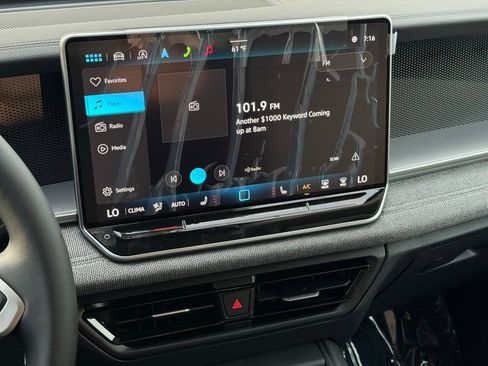 New 2025 Volkswagen Tiguan S image 28