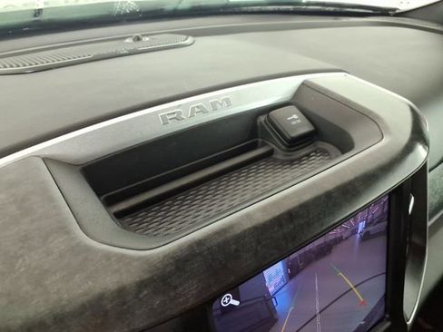 Used 2019 RAM 1500 Big Horn image 25