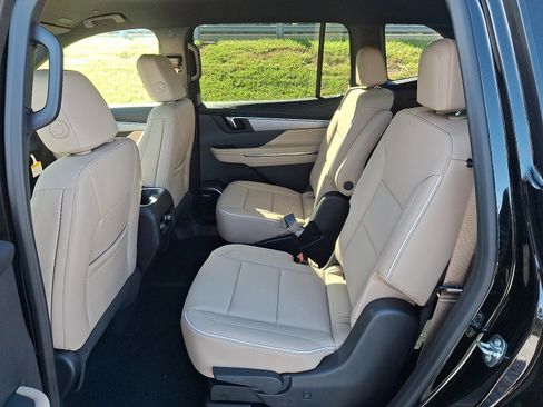 New 2026 Buick Enclave Preferred w/ Power Package image 5