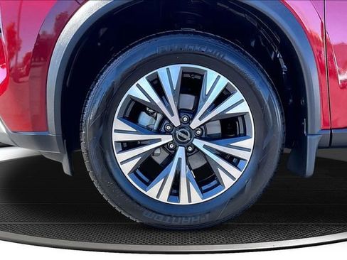 Certified 2023 Nissan Rogue SV FWD image 33
