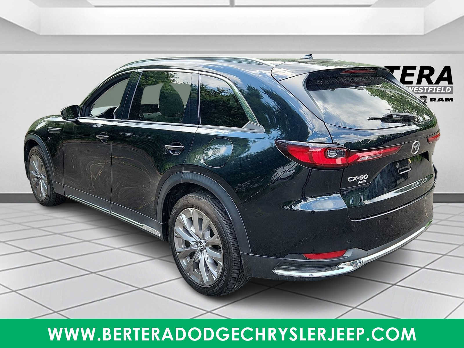 Used 2024 MAZDA CX-90 3.3 Turbo w/ Premium Package AWD/4WD image 4