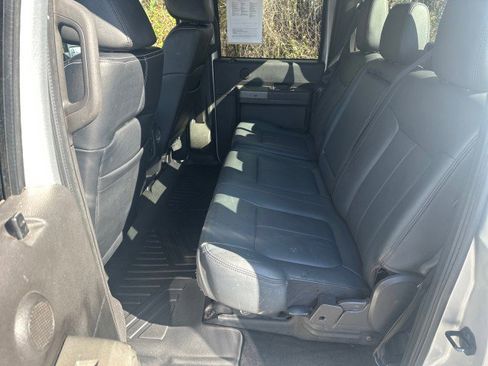 Used 2011 Ford F250 Lariat w/ FX4 Off Road Pkg image 17