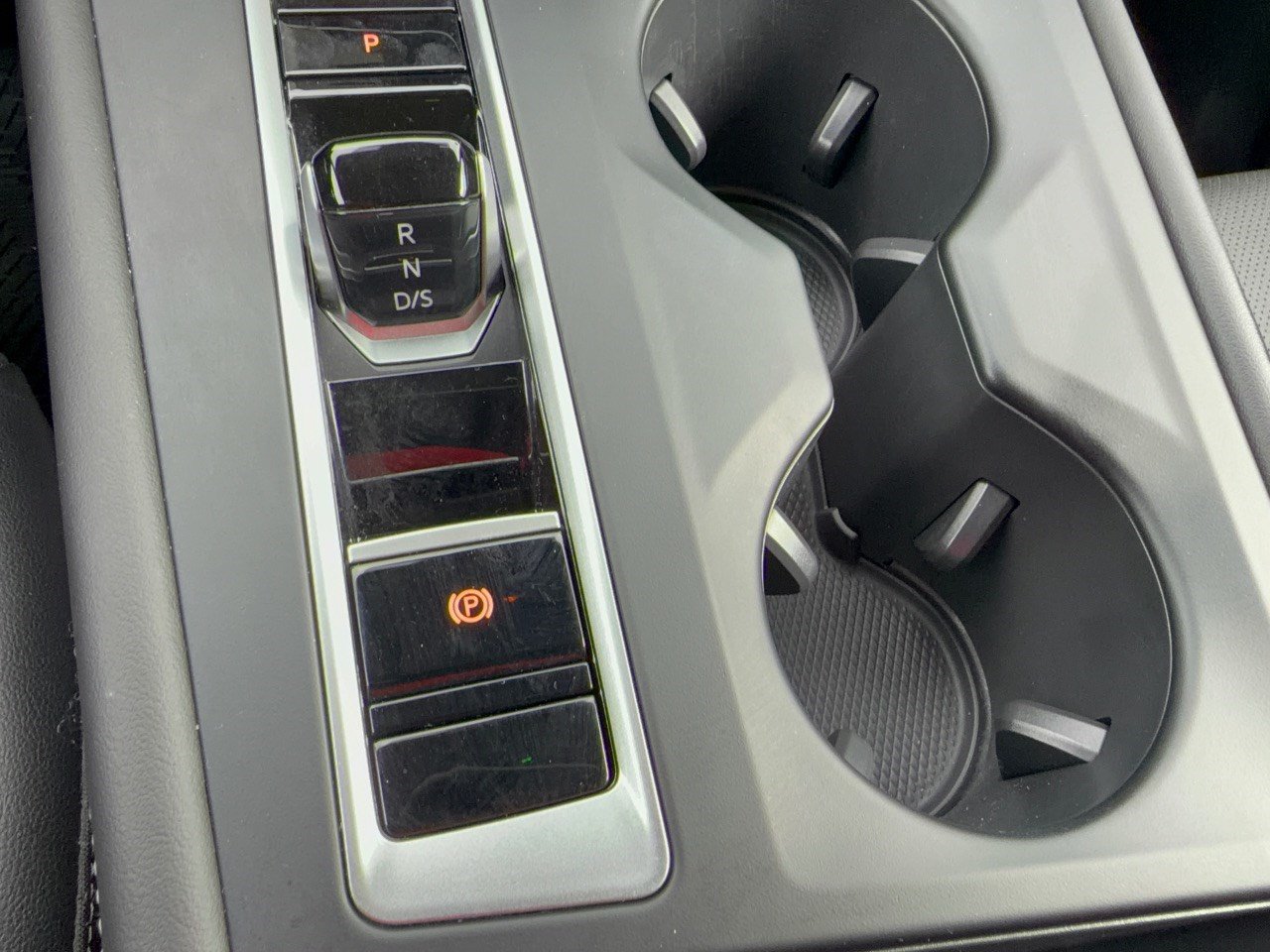 Certified 2024 Volkswagen Atlas SE AWD/4WD image 21