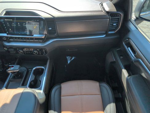 Certified 2025 Chevrolet Silverado 1500 High Country w/ High Country Premium Package image 31