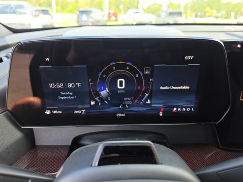 New 2027 Chevrolet Traverse RS AWD/4WD image 41