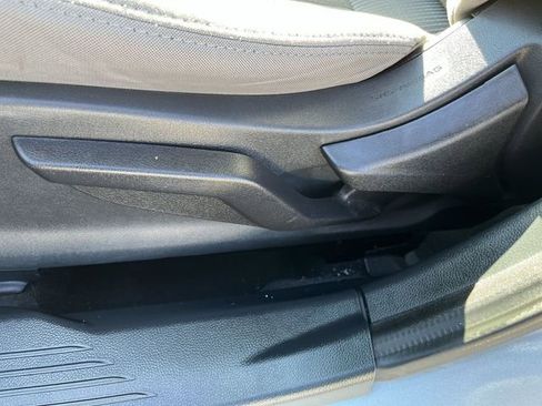 Used 2020 Subaru Legacy image 16