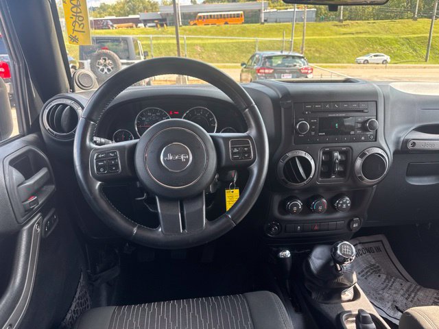 Used 2012 Jeep Wrangler Unlimited Sport AWD/4WD image 13
