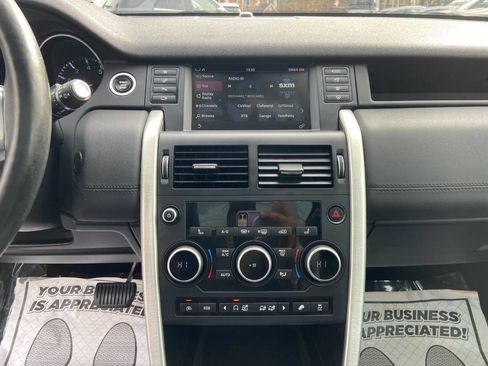 Used 2015 Land Rover Discovery Sport HSE image 14