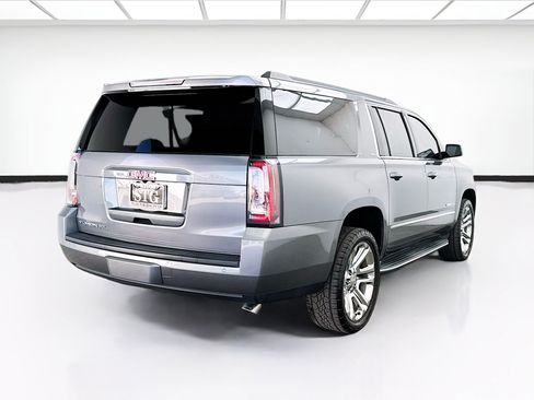 Used 2019 GMC Yukon XL SLT w/ Premium Edition RWD image 4