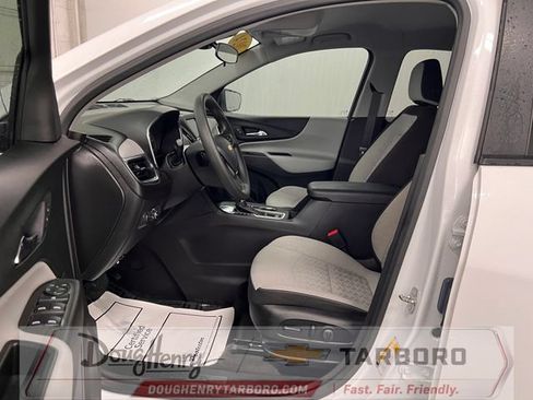 Used 2024 Chevrolet Equinox LS w/ LS Convenience Package FWD image 31