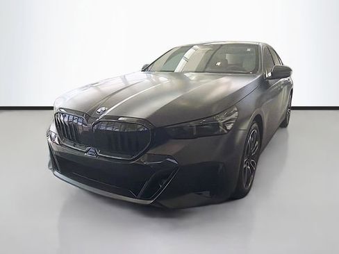 New 2026 BMW 540i xDrive w/ Executive Package image 7
