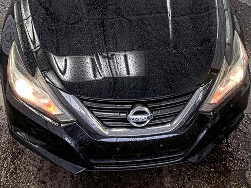 Used 2016 Nissan Altima 2.5 S w/ Power Driver Seat Package FWD image 5