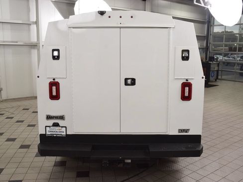 Used 2023 Chevrolet Express 3500 w/ Power Convenience Package RWD image 4