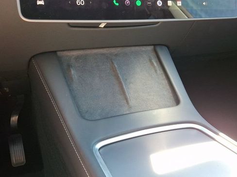 Used 2023 Tesla Model Y Long Range AWD/4WD image 28