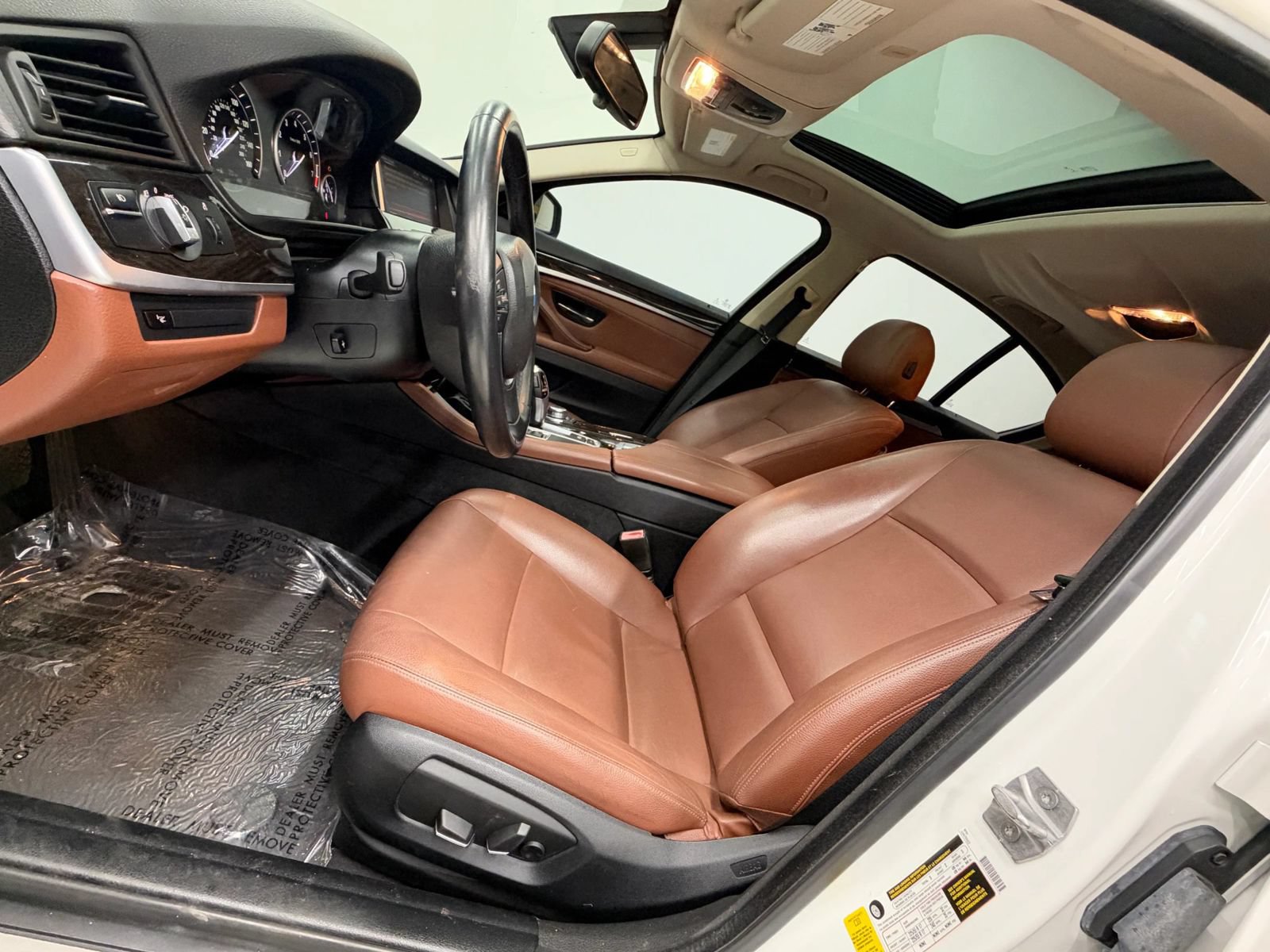 Used 2015 BMW 528i Sedan RWD image 16