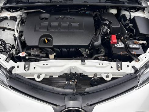 Used 2019 Toyota Corolla LE FWD image 6