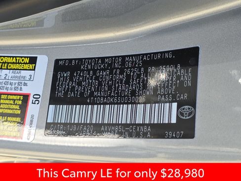 Used 2025 Toyota Camry LE w/ Convenience Package image 41