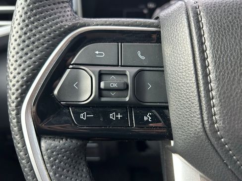 Used 2025 Toyota Tundra Platinum AWD/4WD image 21