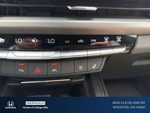 Used 2024 Cadillac XT4 Premium Luxury w/ Active Safety Package FWD image 22