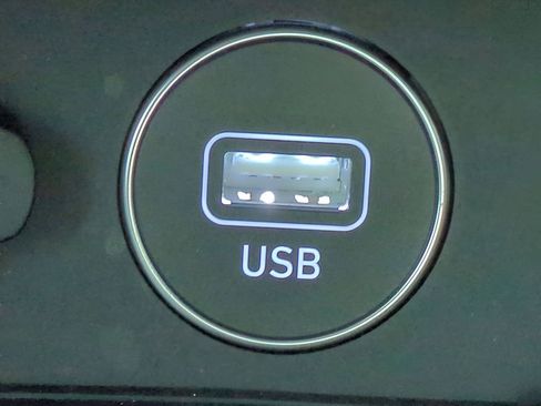 Used 2025 Genesis G70 3.3T Advanced image 22