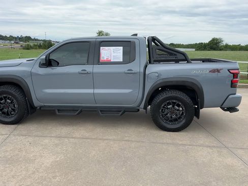Used 2023 Nissan Frontier PRO-4X w/ Pro-4X Premium Package AWD/4WD image 6