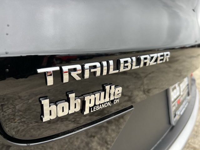 Used 2024 Chevrolet TrailBlazer LT FWD image 32