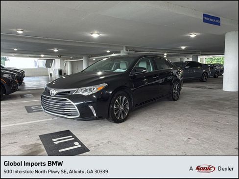 Used 2017 Toyota Avalon XLE FWD image 1