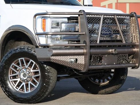 Used 2019 Ford F250 King Ranch w/ King Ranch Ultimate Package AWD/4WD image 2