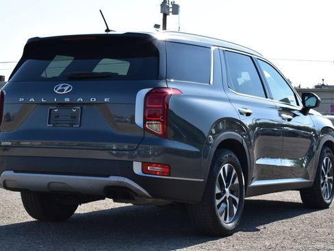 Used 2022 Hyundai Palisade SEL FWD image 5
