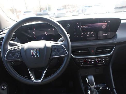 Used 2024 Buick Encore GX Avenir w/ Avenir Technology Package image 10