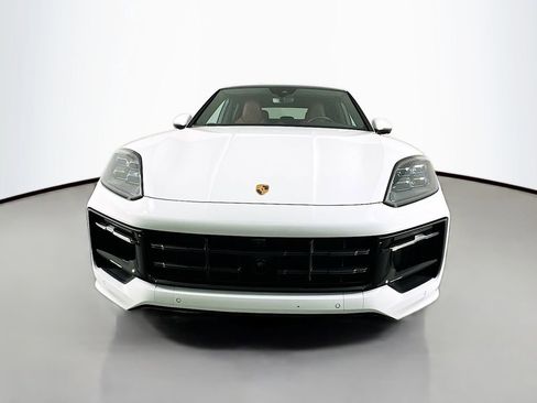 New 2026 Porsche Cayenne GTS image 6