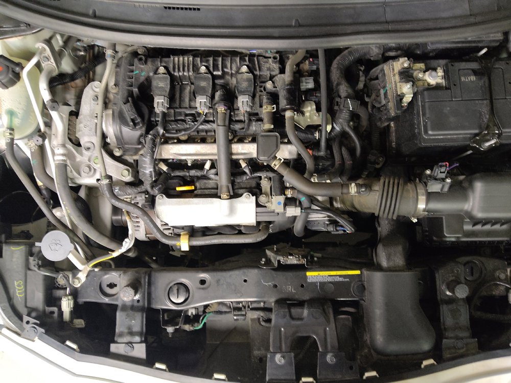 Used 2021 Nissan Versa SV FWD image 30