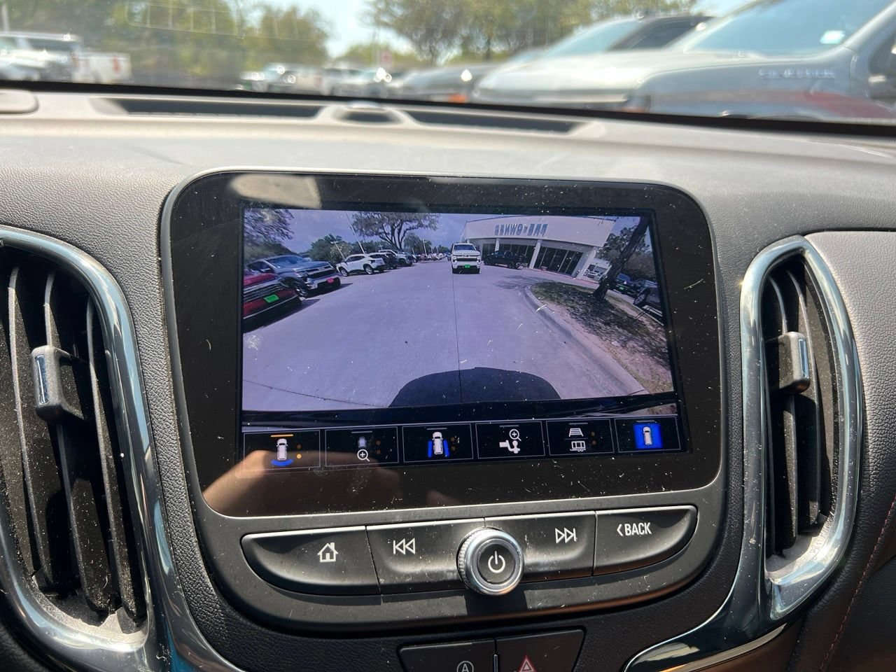 Used 2024 Chevrolet Equinox RS FWD image 21