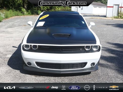 Used 2022 Dodge Challenger R/T Scat Pack w/ T/A Package image 10