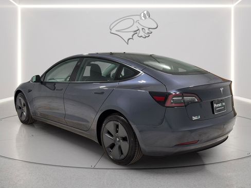 Used 2023 Tesla Model 3 Standard Range image 3