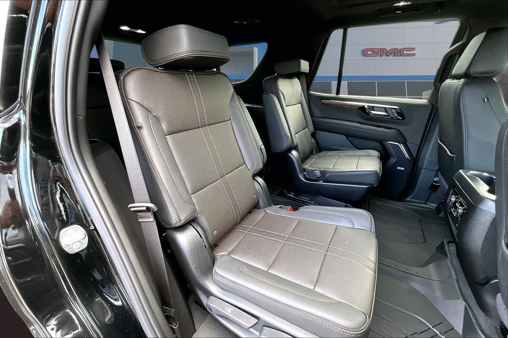 New 2026 Chevrolet Tahoe High Country AWD/4WD image 10