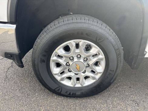 Used 2021 Chevrolet Silverado 3500 LTZ w/ LTZ Convenience Package image 29