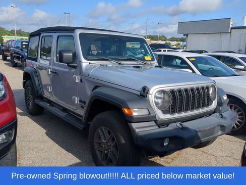 Used 2024 Jeep Wrangler Unlimited Sport AWD/4WD image 5