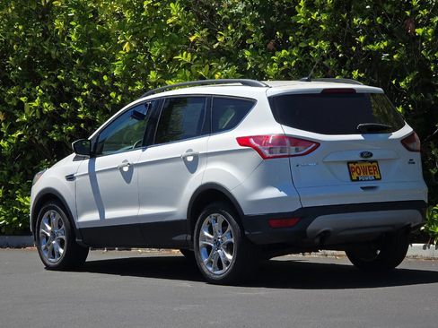 Used 2016 Ford Escape SE w/ Equipment Group 201A AWD/4WD image 6