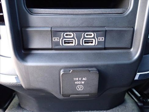Used 2023 RAM 1500 Laramie AWD/4WD image 11