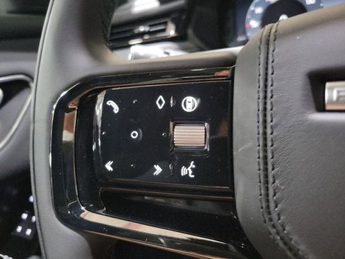 New 2026 Land Rover Range Rover Velar Dynamic SE image 15